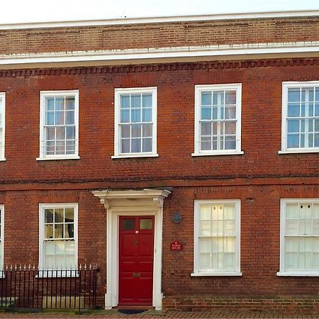 Kings House Wokingham Guest House Room photo